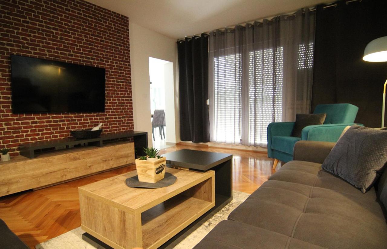 Ferienwohnung Apartman Stella Veruda Pula Exterior foto